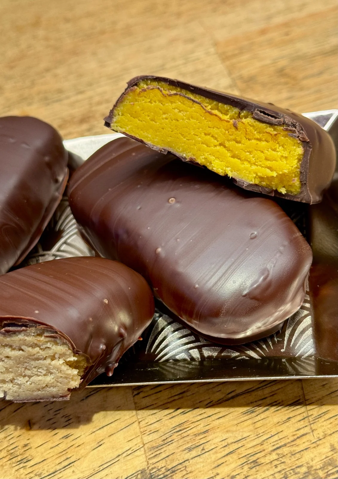 Bonibon Marzipan<br/>Chocolates assorted selection in dark chocolate